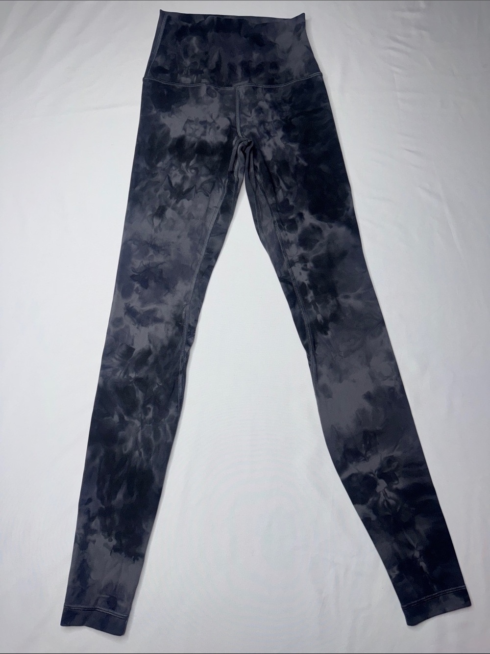 Lululemon Fast and Free High-Rise Tight Size 2 Gray Tie Dye Full Length 28" - Picture 3 of 8